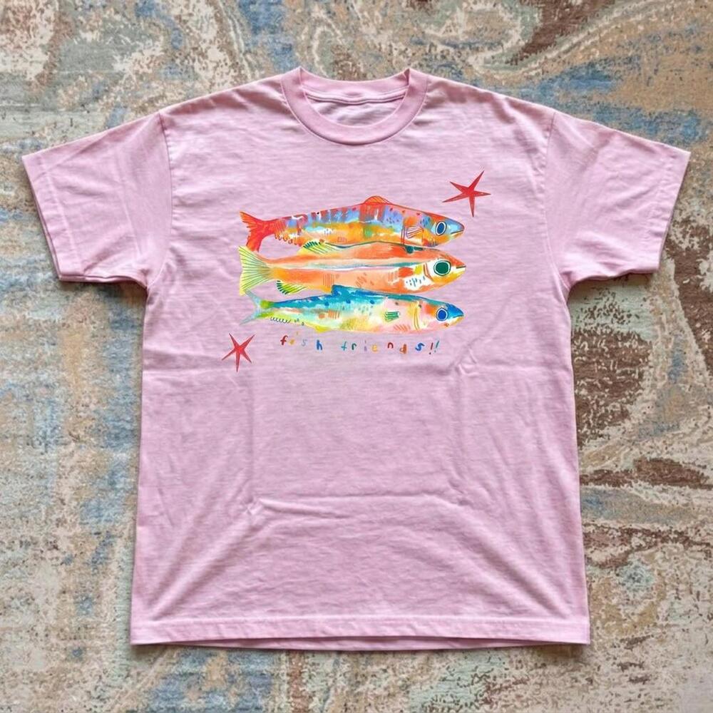 Graphic Tee With Three Colorful Fish And Red Stars